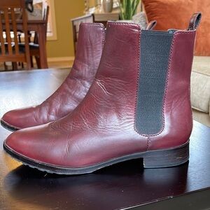 Elizabeth & James burgundy red leather Chelsea pull on booties SZ 7